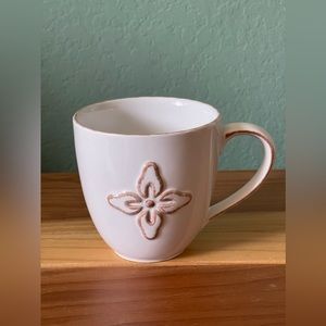 STARBUCKS 2008 White 3D Flower BOHO 12 oz Coffee Tea Mug Cup Porcelain